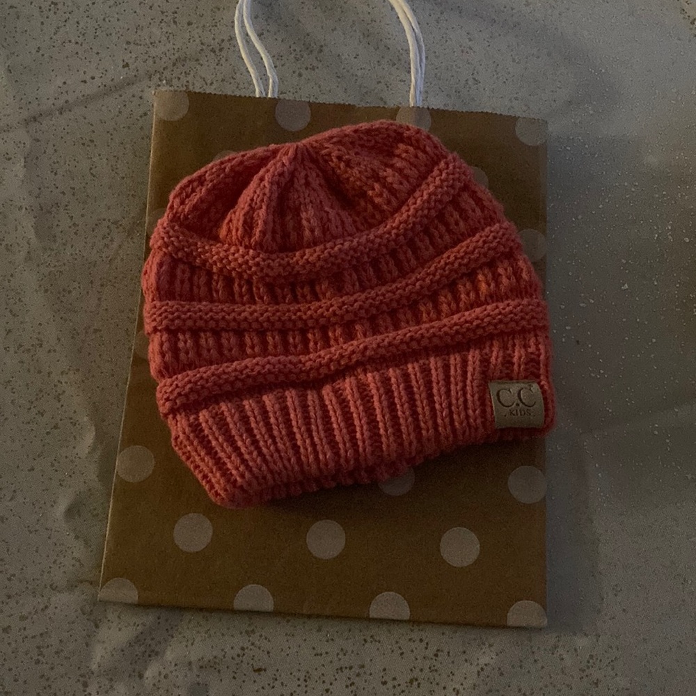 Girl’s hat C.C warm and cozy!